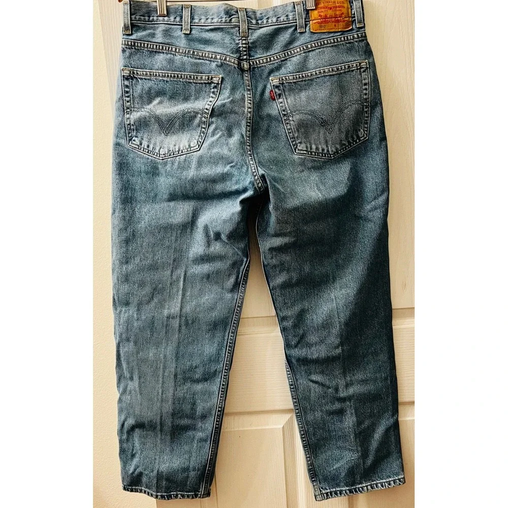 VTG Levi's 550 Relaxed Fit Jeans 2003 Y2K Mens 38x30 Medium Stonewash Blue